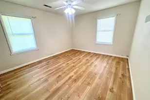 805 N Reel St, Salem, IL 62881 - Photo 11