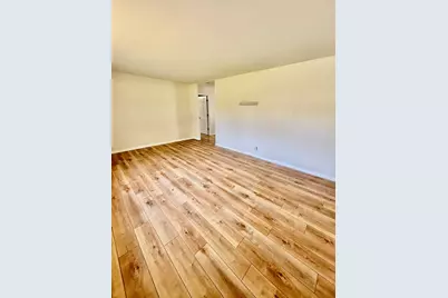 805 N Reel Street, Salem, IL 62881 - Photo 3