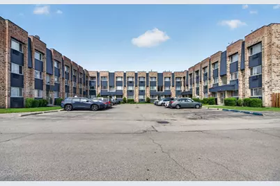 8659 W Foster Avenue #3B, Chicago, IL 60656 - Photo 1