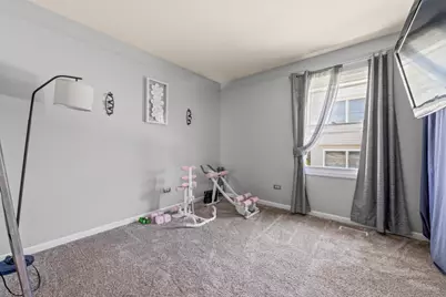 1041 Fulton Drive, Streamwood, IL 60107 - Photo 21