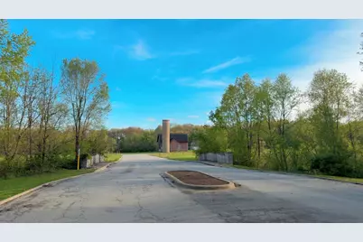 211 River Run Drive, Saint Anne, IL 60964 - Photo 5