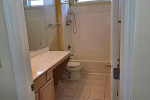 2135 Feldott Ln, Naperville, IL 60540 - Photo 19