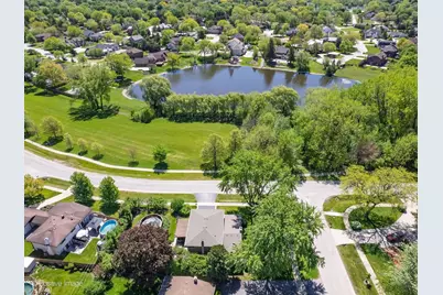 534 E Foster Avenue, Roselle, IL 60172 - Photo 7