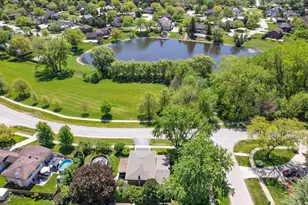 534 E Foster Ave, Roselle, IL 60172 - Photo 7