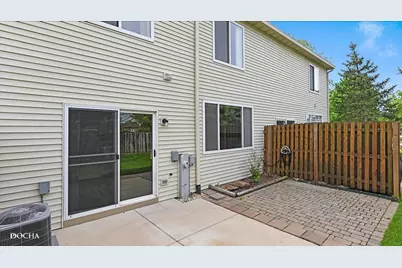 1886 N Wentworth Circle N, Romeoville, IL 60446 - Photo 25