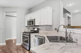 1886 N Wentworth Circle N, Romeoville, IL 60446 - Photo 7