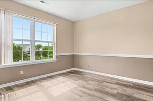 1886 N Wentworth Circle N, Romeoville, IL 60446 - Photo 25