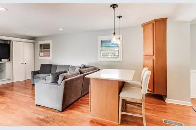 9925 S Maplewood Avenue, Chicago, IL 60655 - Photo 13