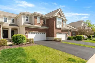 2715 Blakely Ln, Naperville, IL 60540 - Photo 3