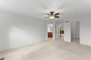 2715 Blakely Ln, Naperville, IL 60540 - Photo 15