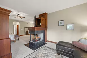 2907 Fawn Trail Ct, Prairie Grove, IL 60012 - Photo 15