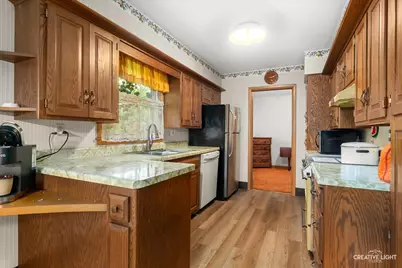 6S437 Hankes Road, Aurora, IL 60506 - Photo 5
