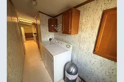 2136 Hillview Drive, Princeton, IL 61356 - Photo 15