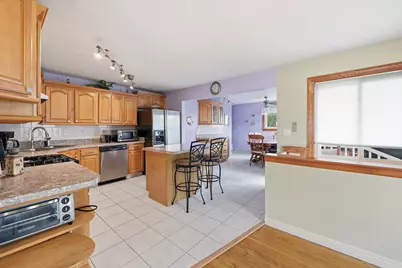 329 E Myrick Avenue, Addison, IL 60101 - Photo 5