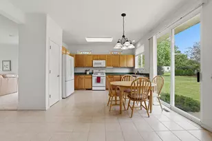 12992 Applewood Dr, Huntley, IL 60142 - Photo 11