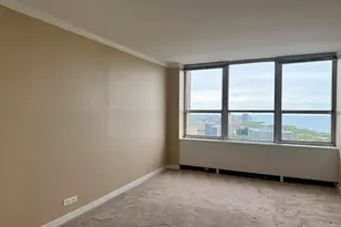 655 W Irving Park Rd, Chicago, IL 60613 - Photo 13