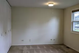 508 Bristol Ln, Schaumburg, IL 60194 - Photo 11