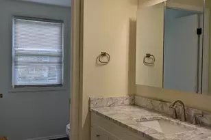 508 Bristol Ln, Schaumburg, IL 60194 - Photo 9