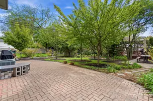 4939 Farwell Ave, Skokie, IL 60077 - Photo 17