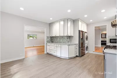 4939 Farwell Avenue, Skokie, IL 60077 - Photo 9