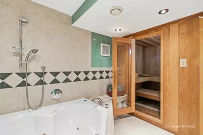 4939 Farwell Avenue, Skokie, IL 60077 - Photo 13