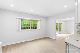 4939 Farwell Ave, Skokie, IL 60077 - Photo 33