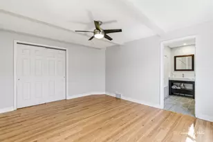 4939 Farwell Ave, Skokie, IL 60077 - Photo 11