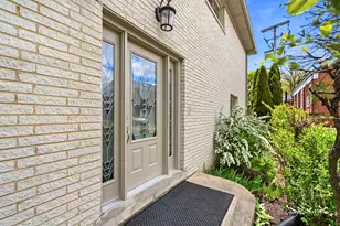 4939 Farwell Ave, Skokie, IL 60077 - Photo 21