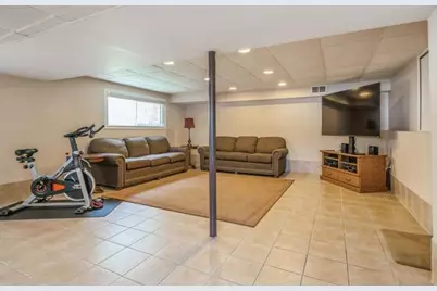 260 Brentwood Drive, Des Plaines, IL 60016 - Photo 25