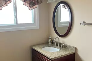 260 Brentwood Dr, Des Plaines, IL 60016 - Photo 9