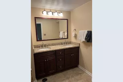 260 Brentwood Drive, Des Plaines, IL 60016 - Photo 19