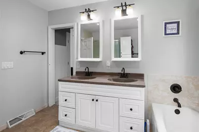 8025 47th Street, Milan, IL 61264 - Photo 27
