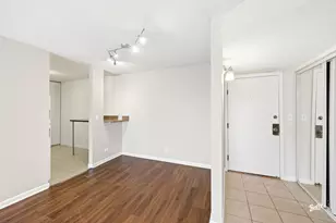 1000 Bayside Dr, Palatine, IL 60074 - Photo 7