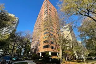 3100 N Lake Shore Dr, Chicago, IL 60657 - Photo 1