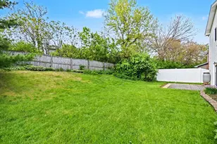 7 Oriole Ct, Woodridge, IL 60517 - Photo 15