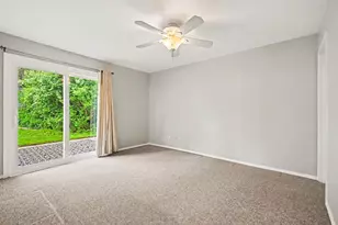 7 Oriole Ct, Woodridge, IL 60517 - Photo 7