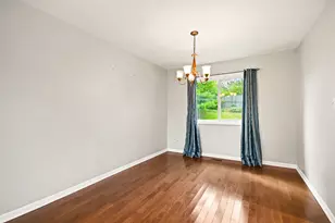 7 Oriole Ct, Woodridge, IL 60517 - Photo 5