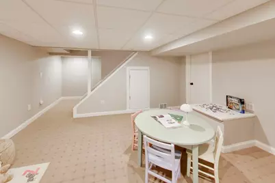 1212 W Clarendon Road, Arlington Heights, IL 60004 - Photo 39