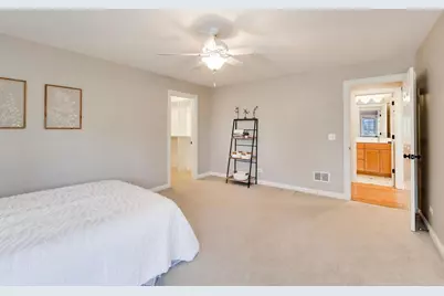 1212 W Clarendon Road, Arlington Heights, IL 60004 - Photo 31