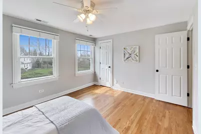 1212 W Clarendon Road, Arlington Heights, IL 60004 - Photo 33