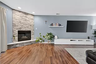 8721 Waterfront Dr, Palos Hills, IL 60465 - Photo 11