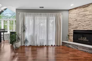 8721 Waterfront Dr, Palos Hills, IL 60465 - Photo 9
