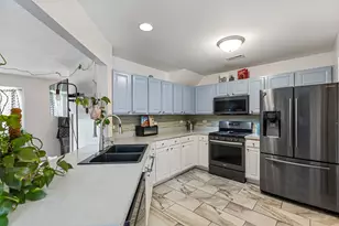 434 Victoria Cir, Park Forest, IL 60466 - Photo 5