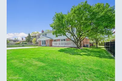 6457 Rodgers Drive, Willowbrook, IL 60527 - Photo 25