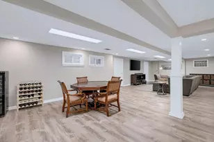 6457 Rodgers Dr, Willowbrook, IL 60527 - Photo 21