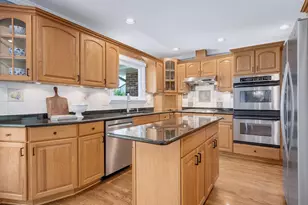 6457 Rodgers Dr, Willowbrook, IL 60527 - Photo 7
