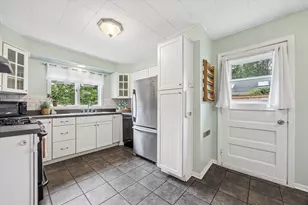 118 S Beverly St, Wheaton, IL 60187 - Photo 5