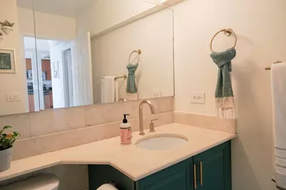 2800 N Lake Shore Drive #2414, Chicago, IL 60657 - Photo 15