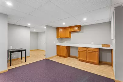 2212 Crystal Way, Crystal Lake, IL 60012 - Photo 33