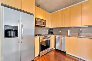 611 S Wells St, Chicago, IL 60607 - Photo 9